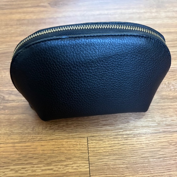 Cuyana Travel Case Set - Picture 14 of 16